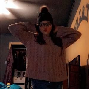 Meet your Posher, Hope